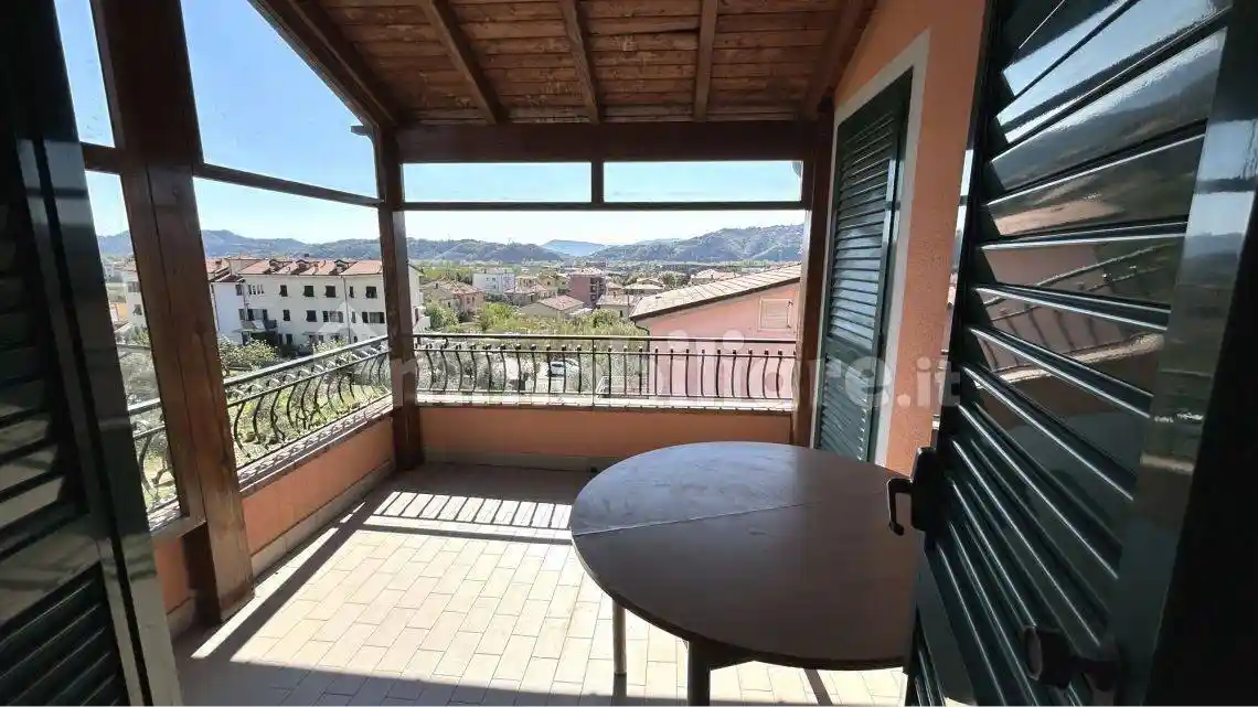 Appartamento in vendita a Santo Stefano di Magra