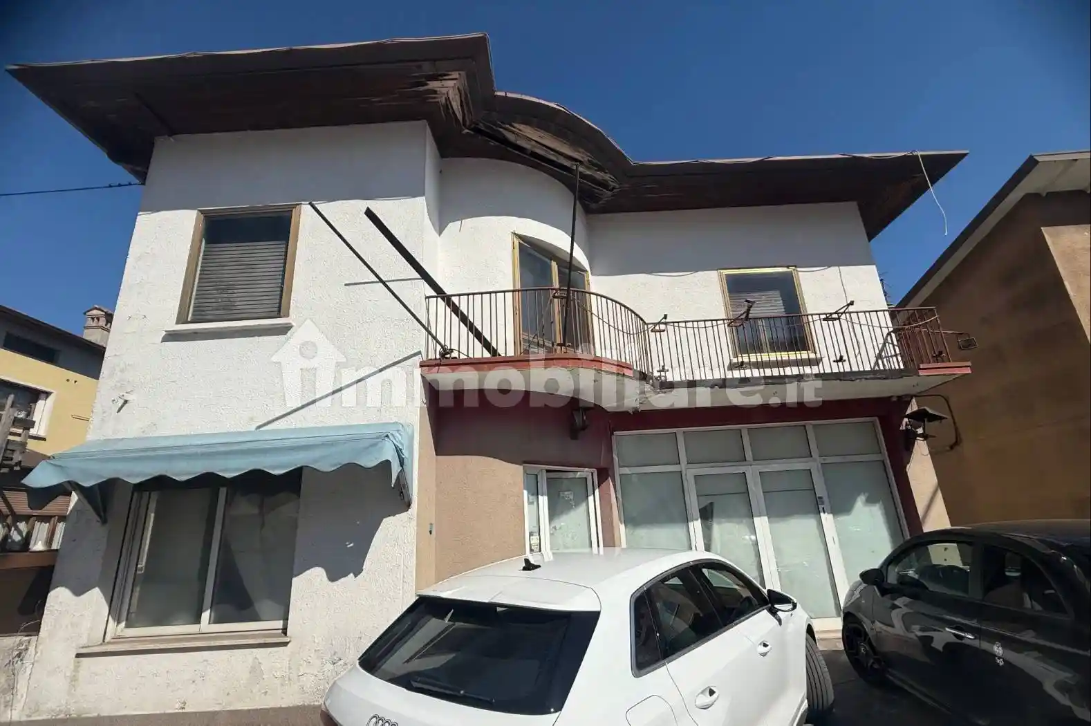 Palazzo - Edificio in vendita a Ponte nelle Alpi
