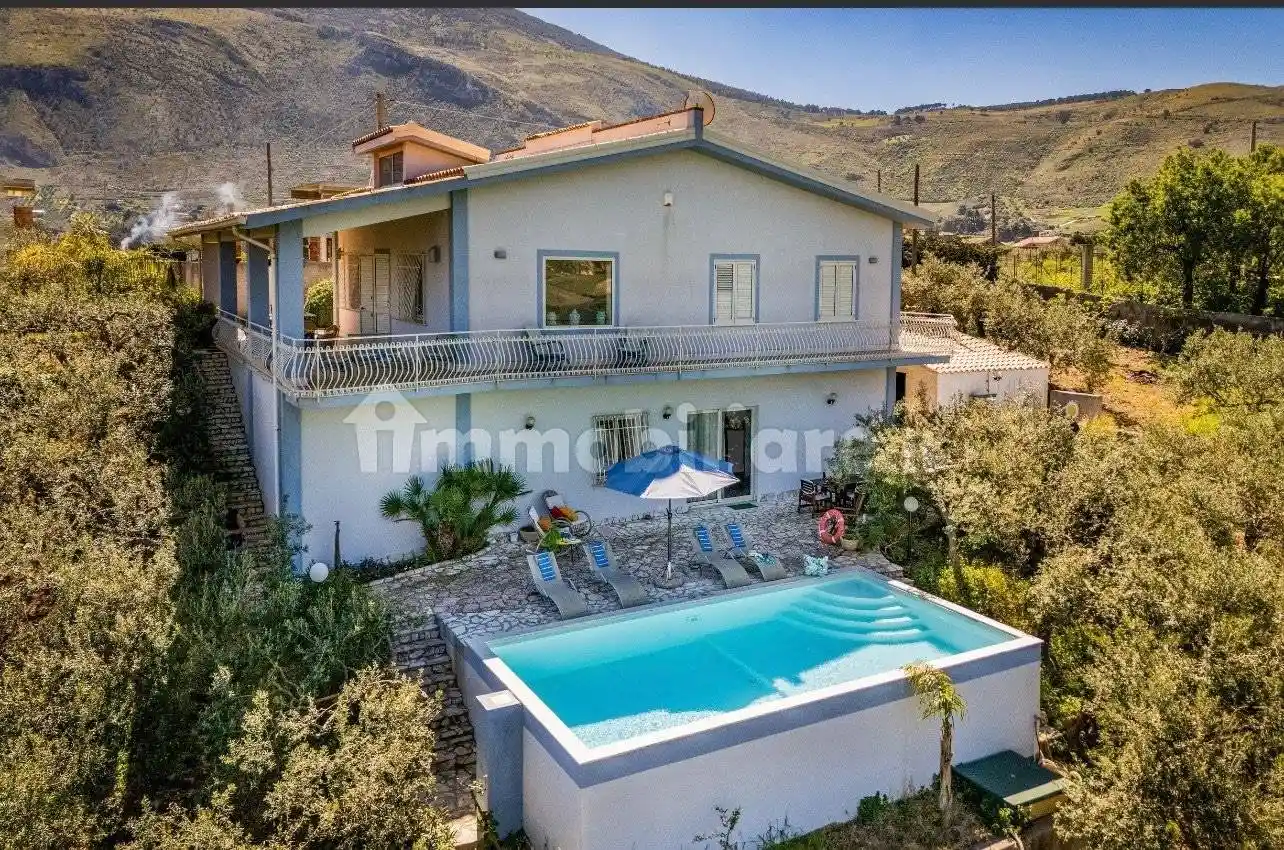 Villa in affitto a Castellammare del Golfo