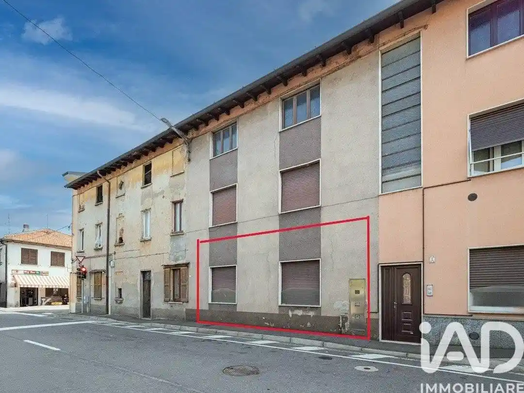 Appartamento in vendita a Rovello Porro