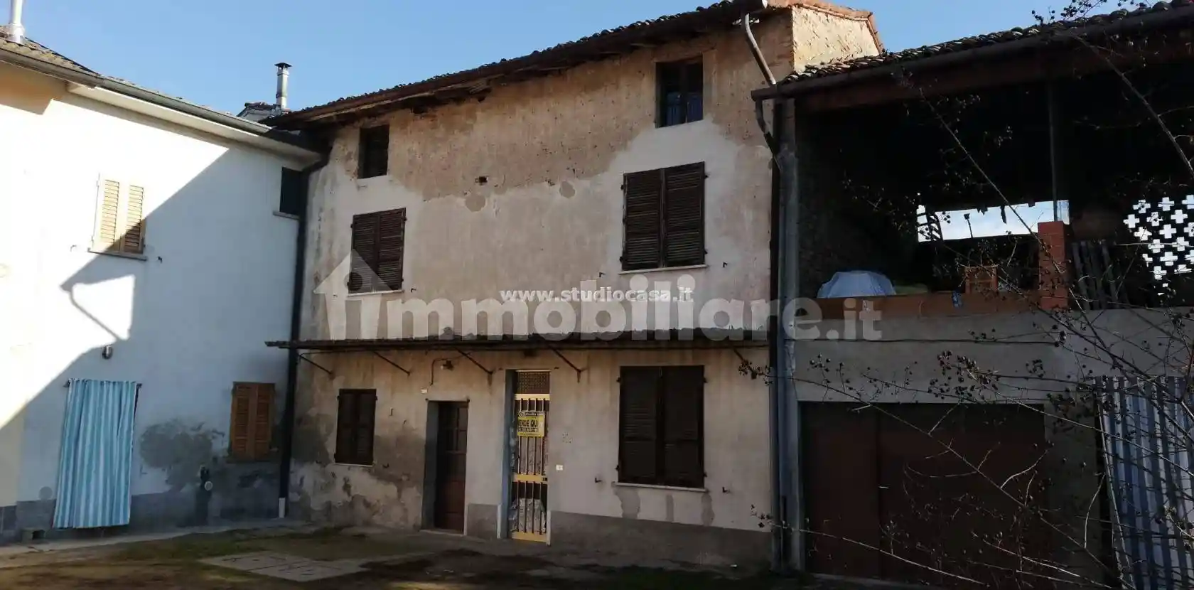 Villa in vendita a Crespiatica