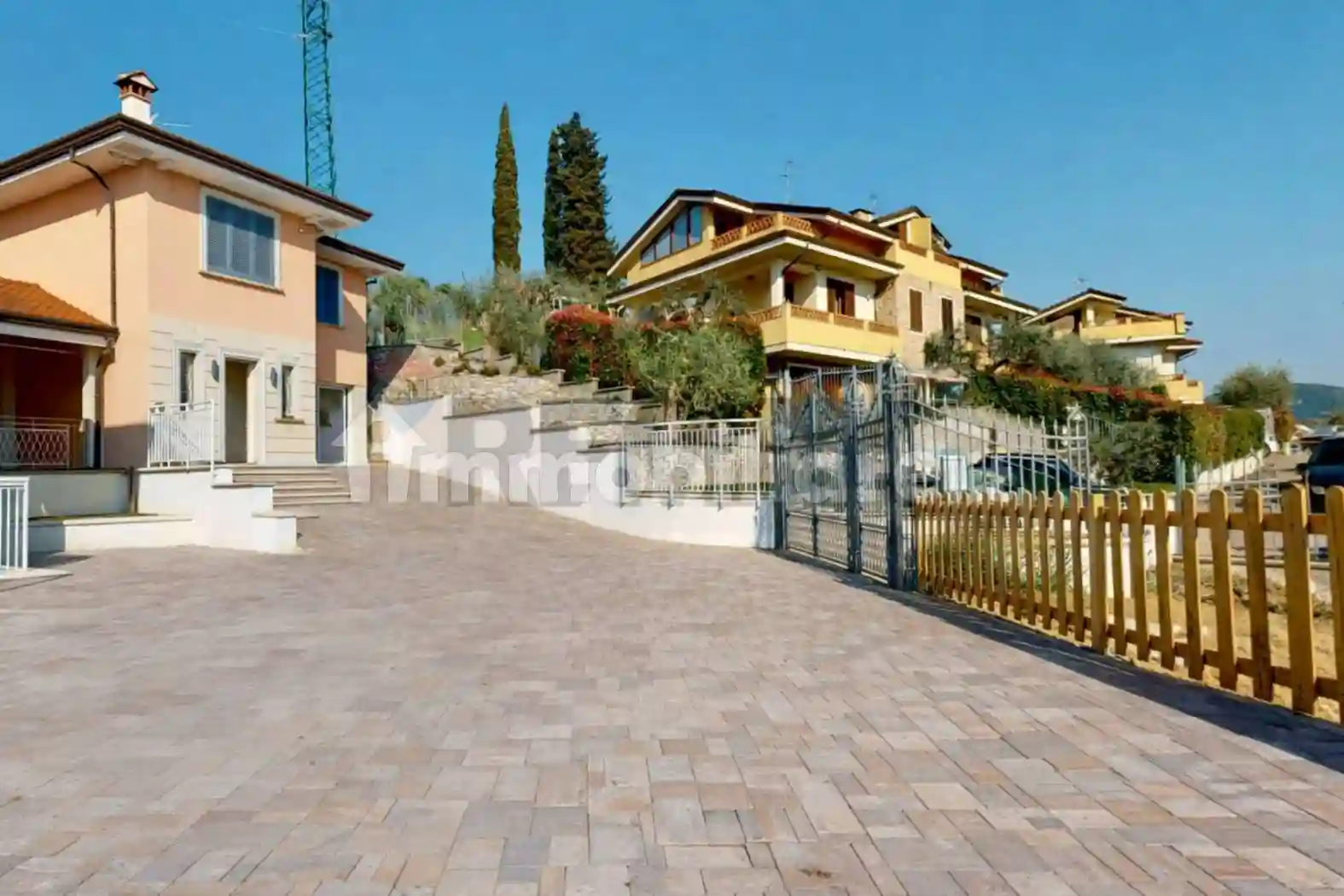 Villa - foto 2