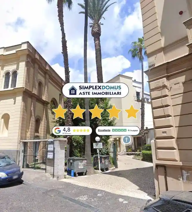 Appartamento in vendita a Napoli