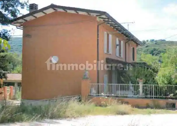 Appartamento in vendita a Valfabbrica