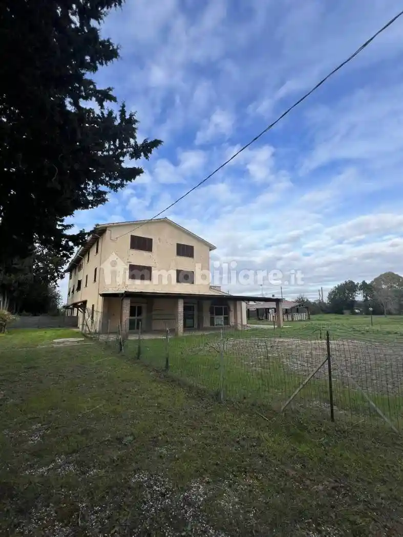 Rustico - Casale in vendita a Cecina