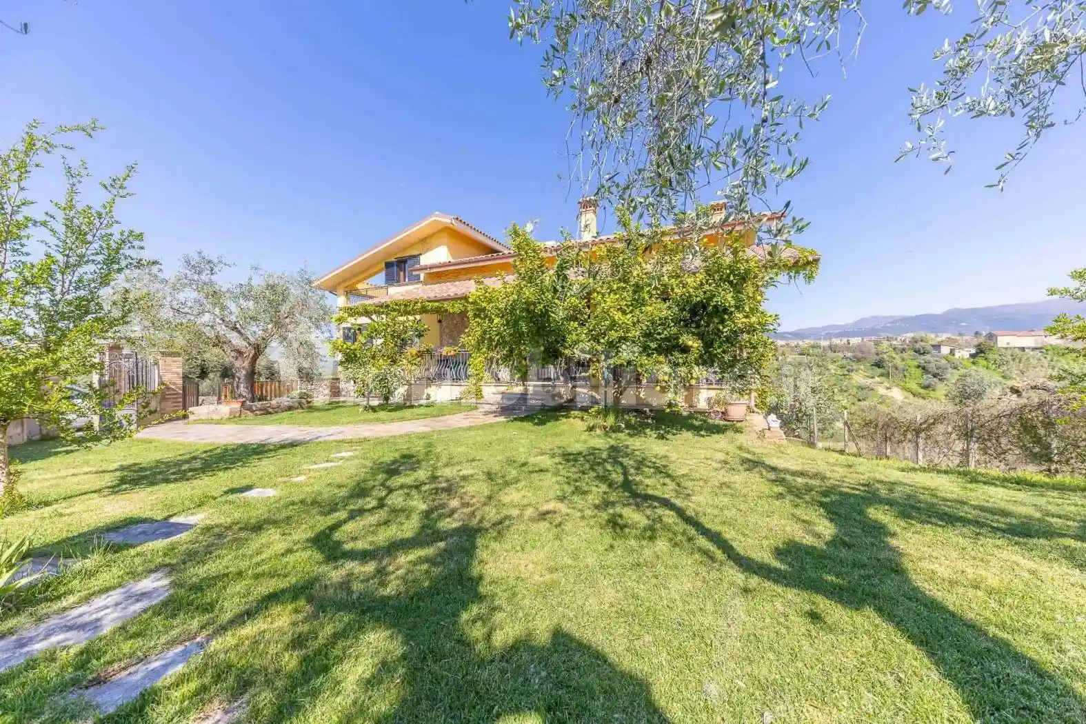 Villa in vendita a Montelibretti