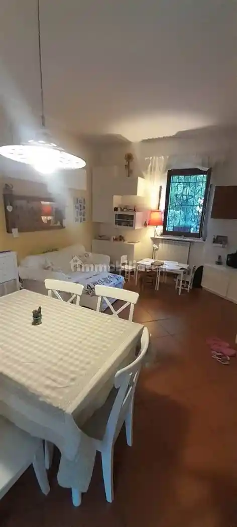 Casa indipendente in vendita a Campi Bisenzio