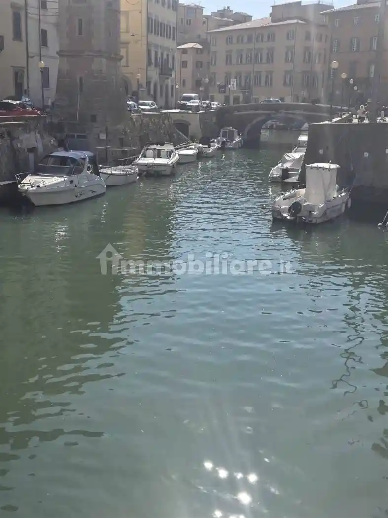Appartamento in vendita a Livorno