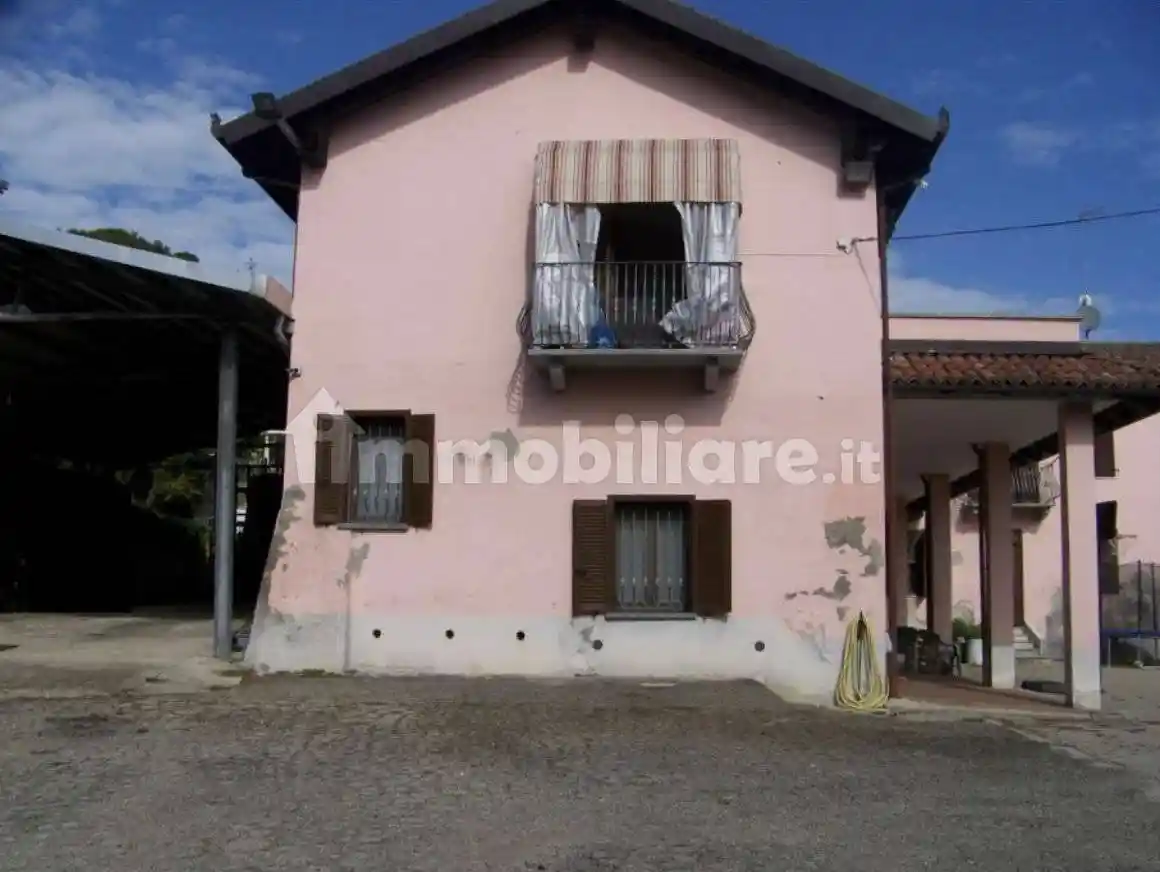 Palazzo - Stabile in vendita a Asti
