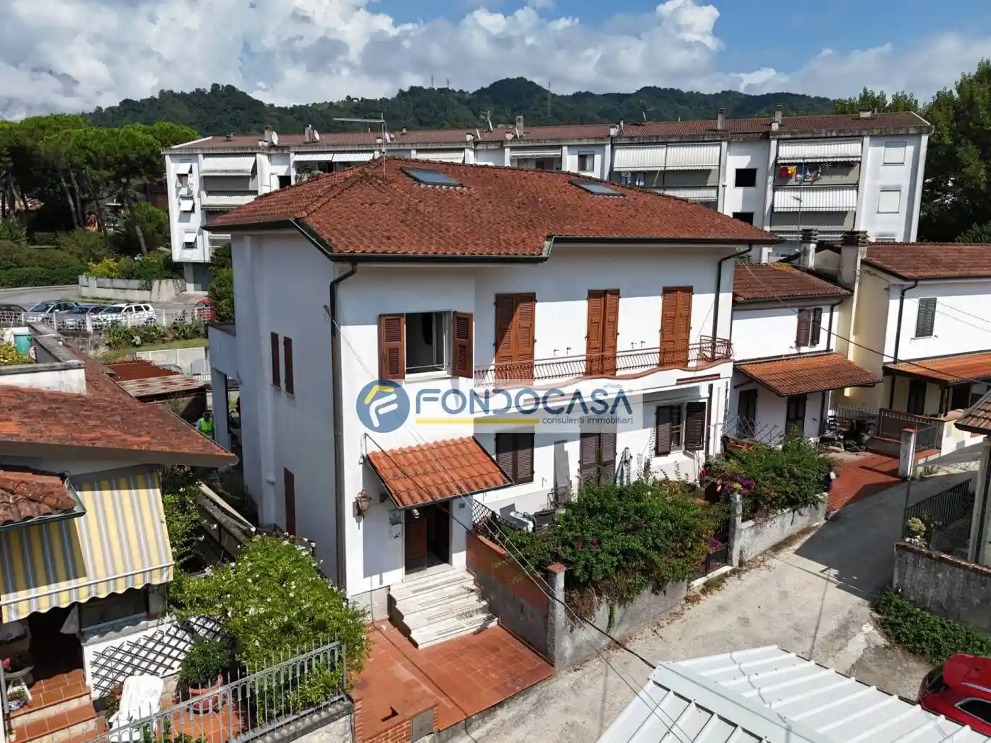 Casa indipendente in vendita a Carrara