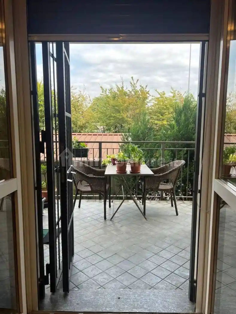 Palazzo - Edificio in affitto a Milano