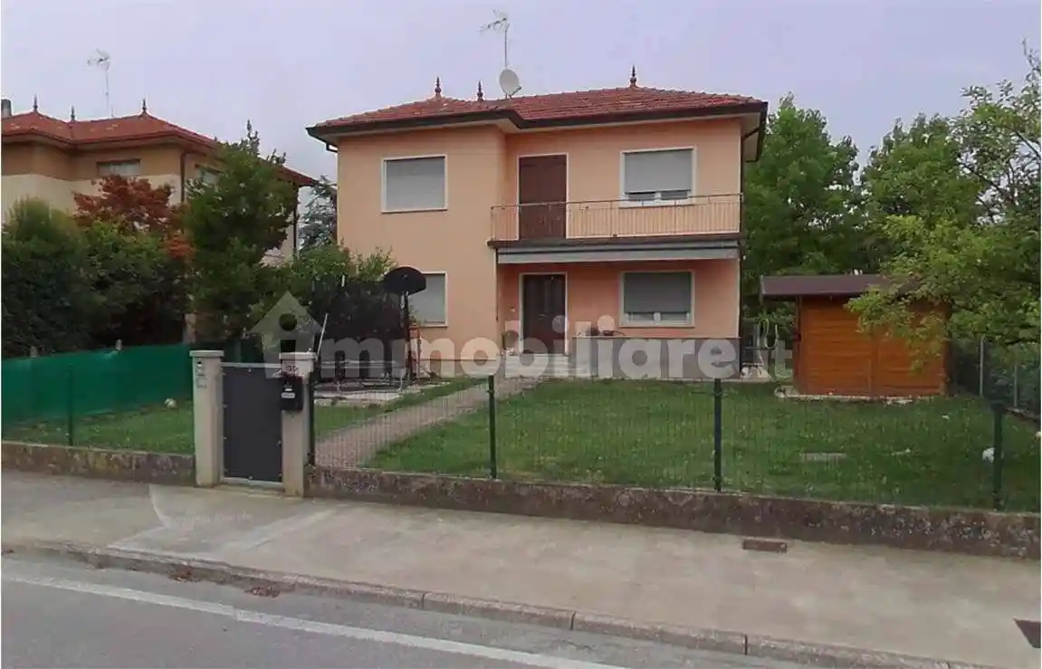 Casa indipendente in vendita a Azzano Decimo