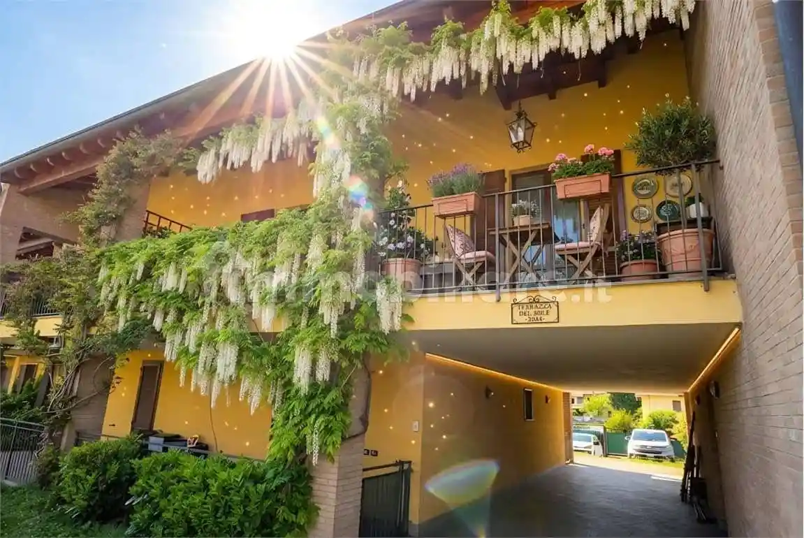 Appartamento in vendita a Sesto Calende