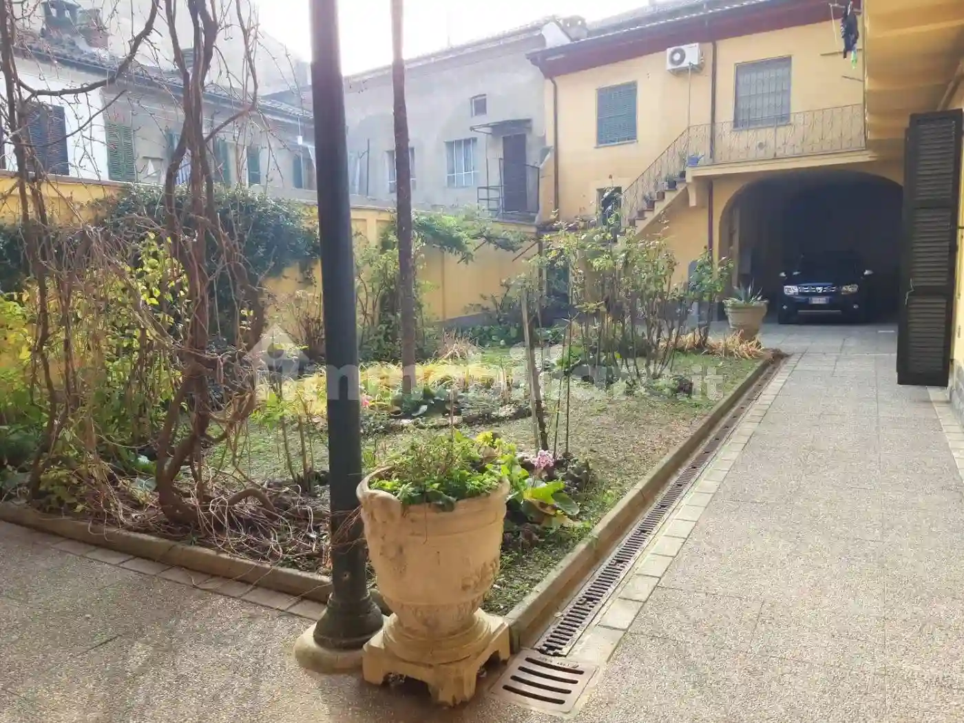 Palazzo - Edificio - foto 2