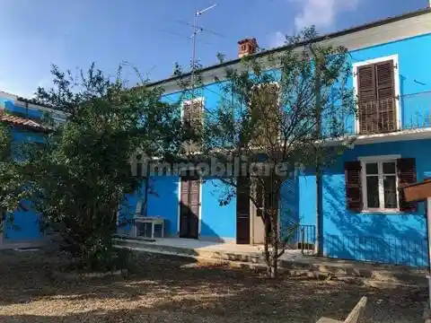 Villa in vendita a Bassignana