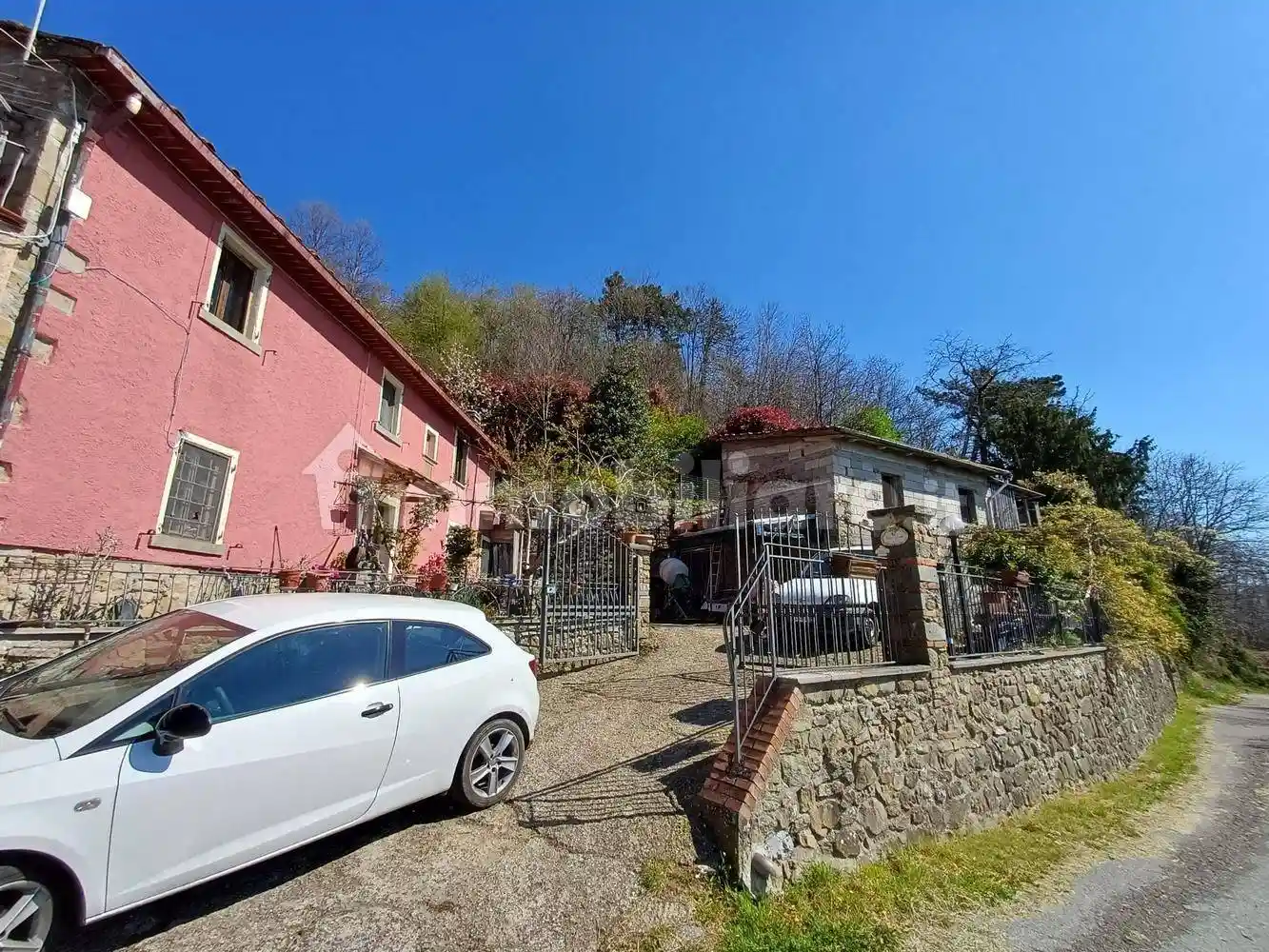 Rustico - Casale in vendita a Marliana