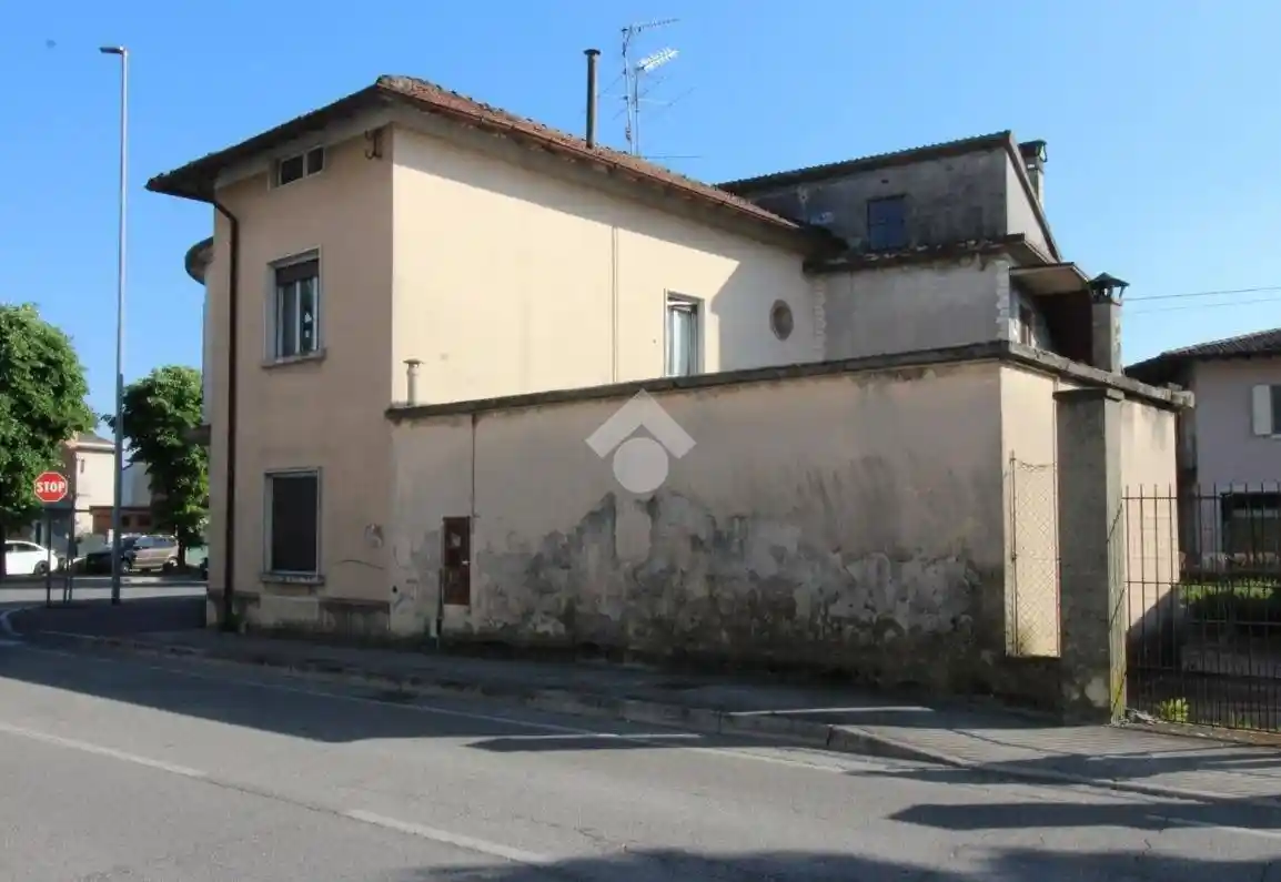 Rustico - Casale in vendita a Ghedi