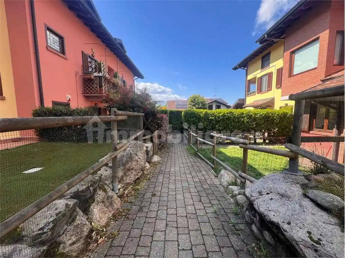 Appartamento in vendita a Taino