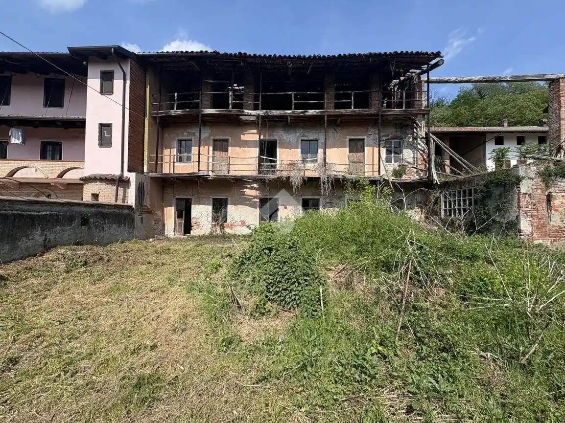 Rustico - Casale in vendita a Vestignè
