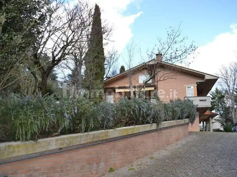 Villa in vendita a Fermignano