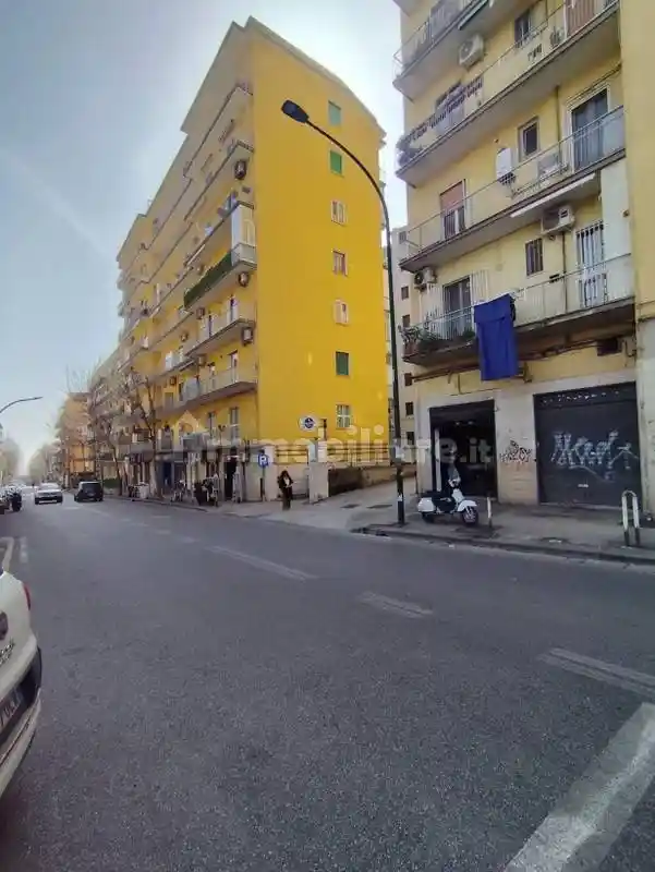 Appartamento in vendita a Napoli