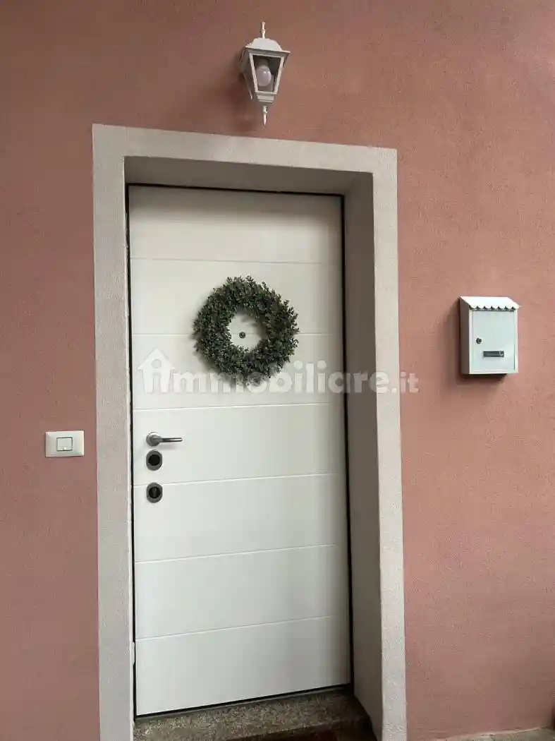 Casa indipendente in vendita a Bregnano