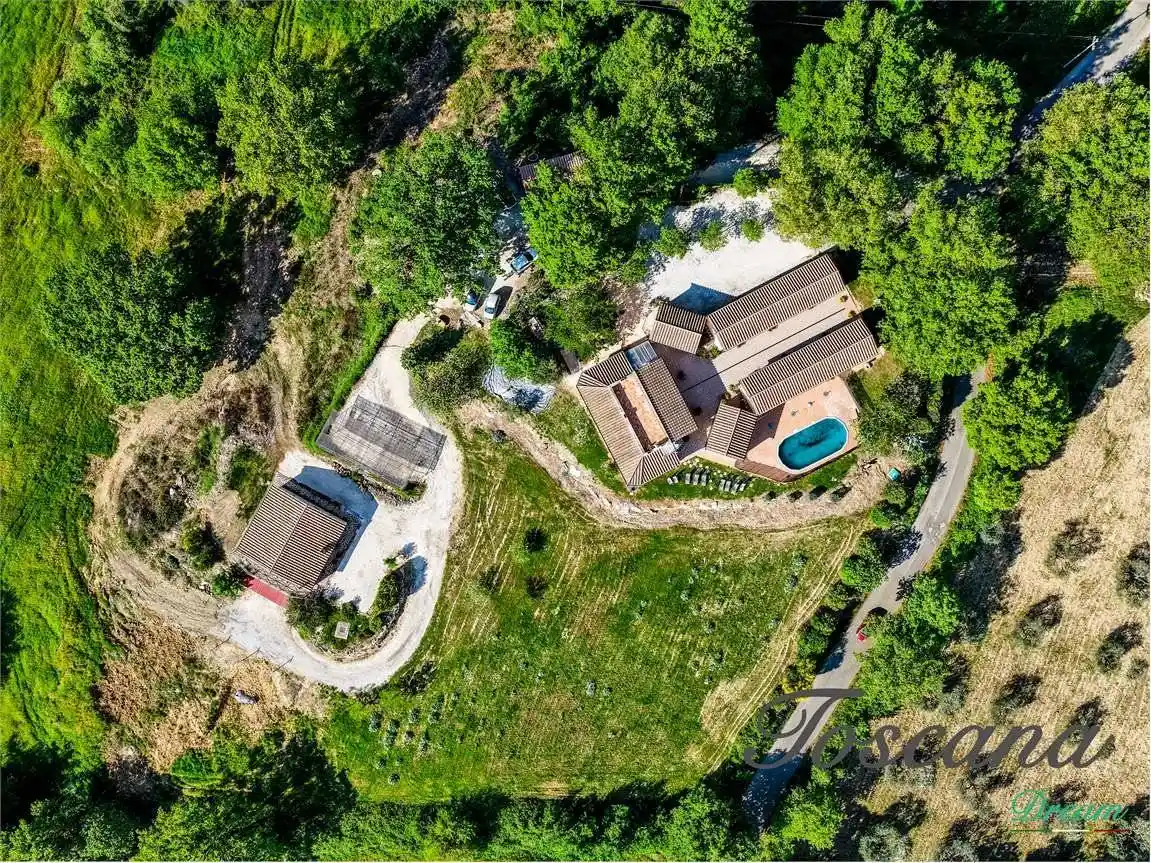 Rustico - Casale in vendita a Semproniano