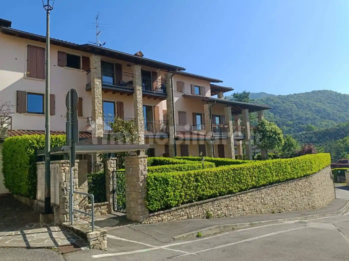 Appartamento in affitto a Scanzorosciate