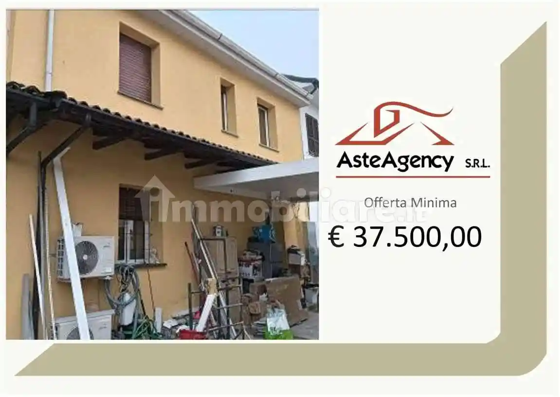 Casa indipendente in vendita a Corno Giovine