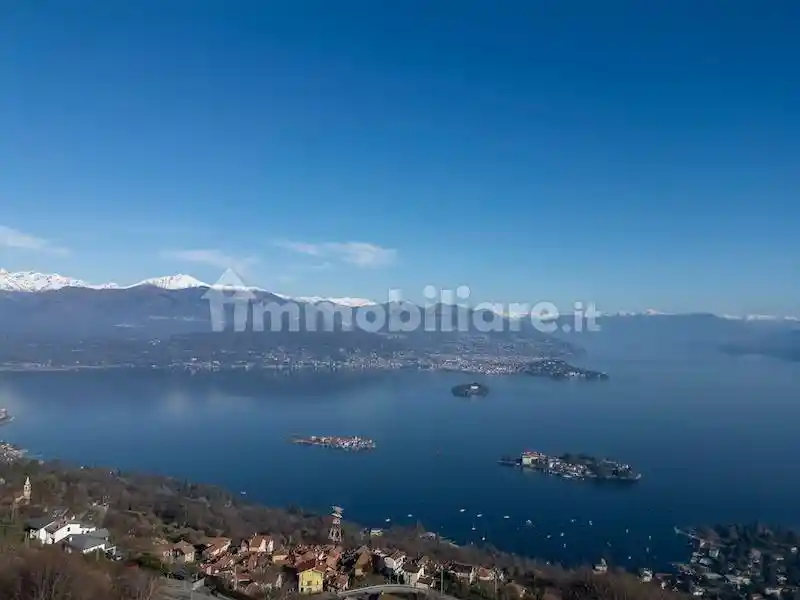 Villa in affitto a Stresa