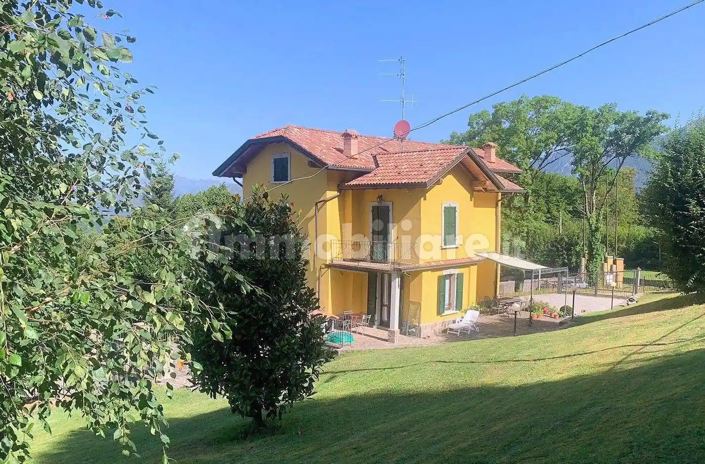 Villa in vendita a Selvino