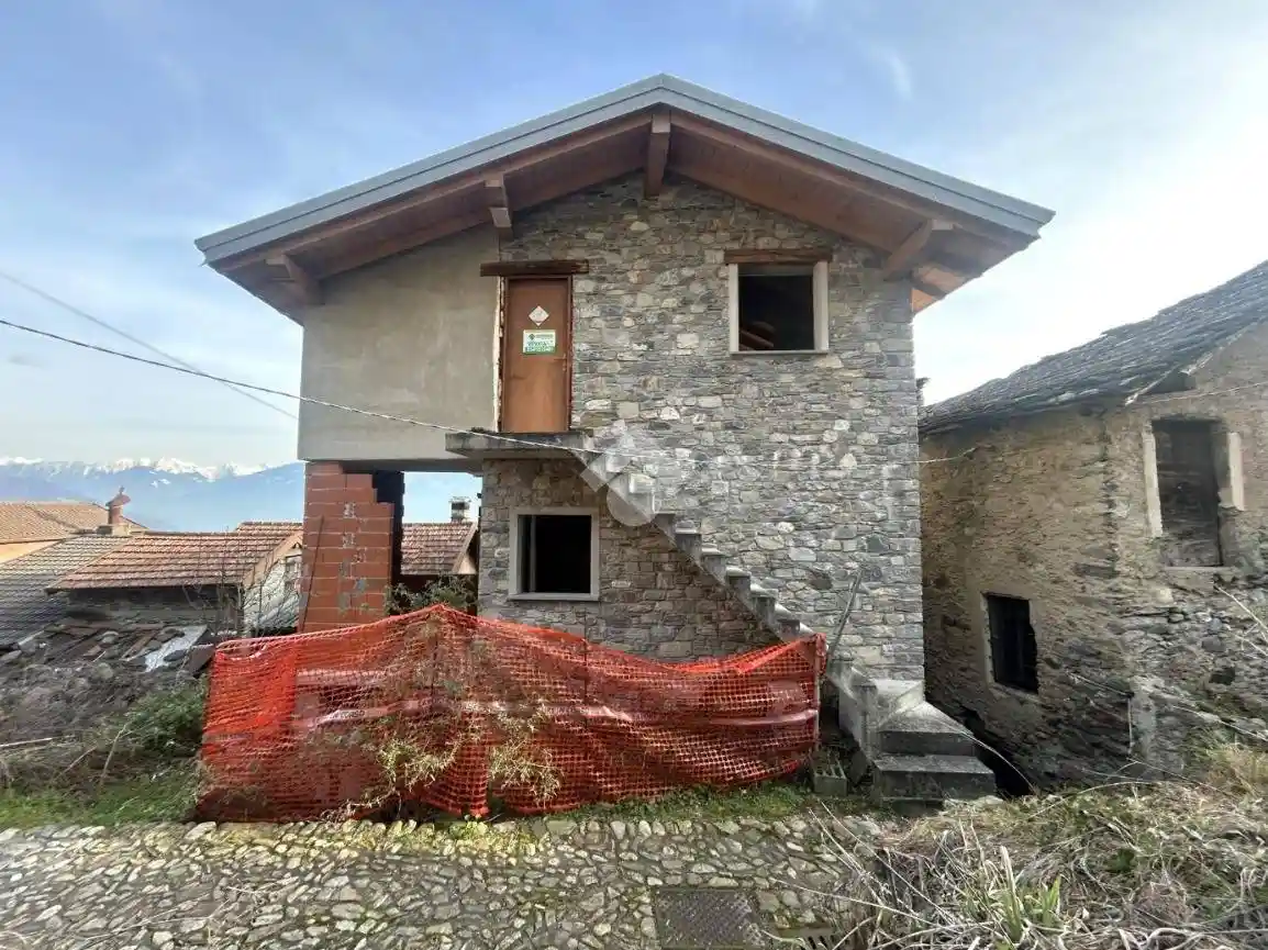 Rustico - Casale in vendita a Montemezzo
