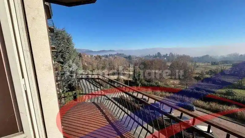 Appartamento in vendita a Monticello Brianza