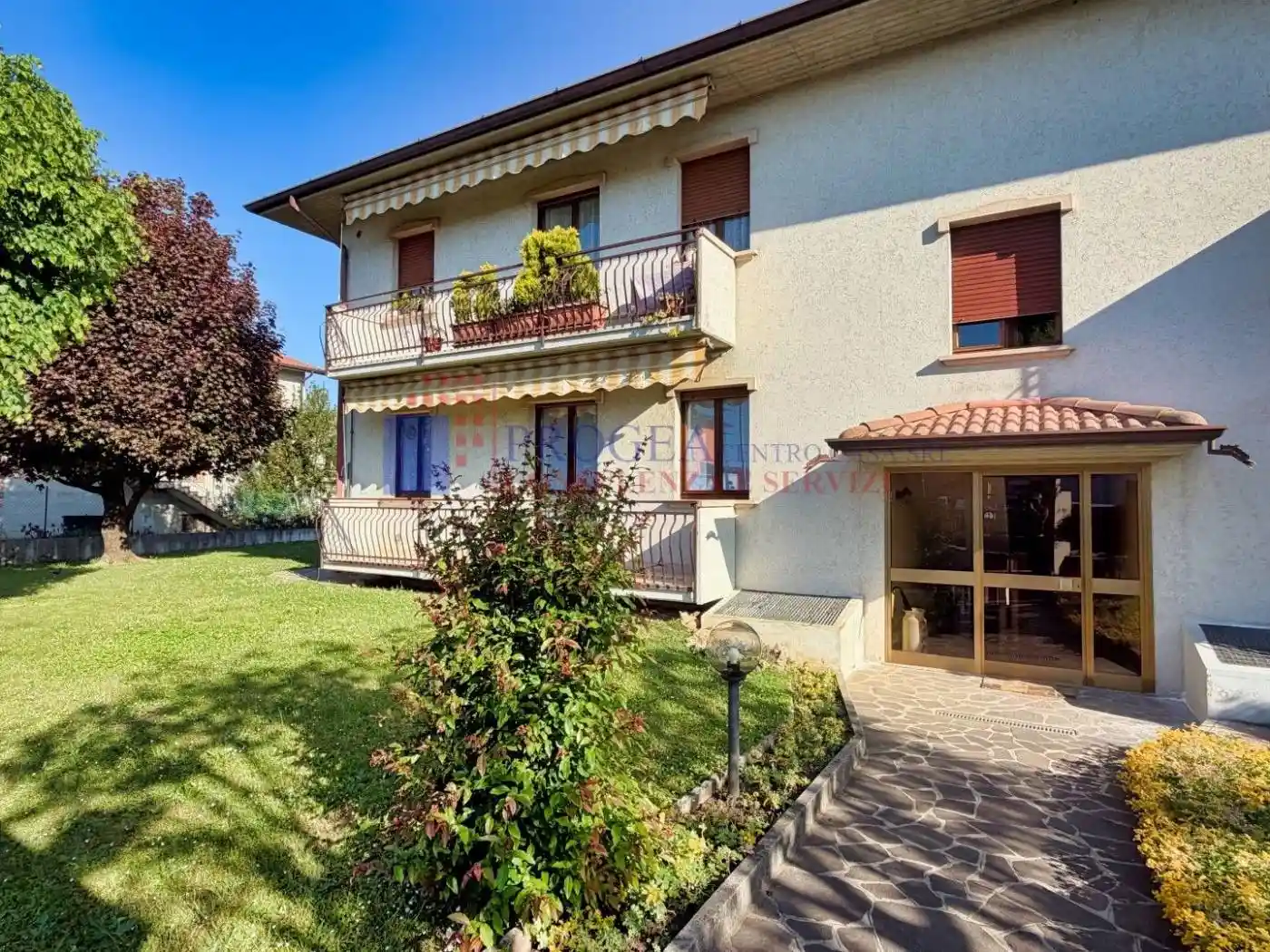 Appartamento in affitto a Madone