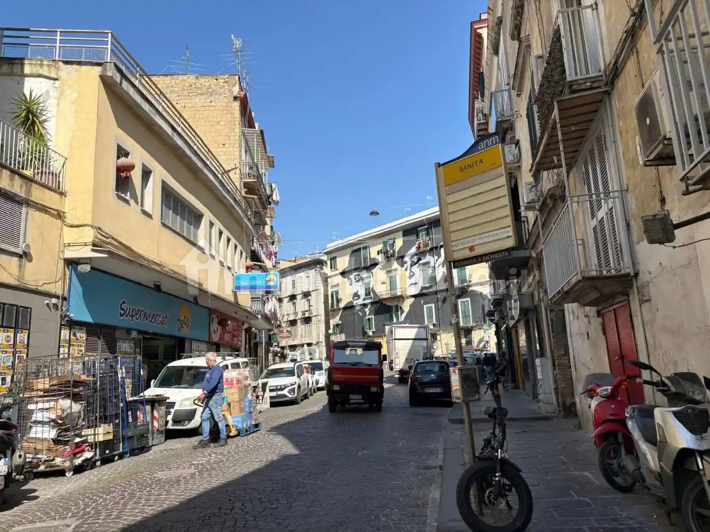 Appartamento in vendita a Napoli