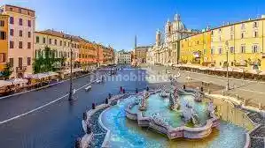 Palazzo - Edificio in vendita a Roma