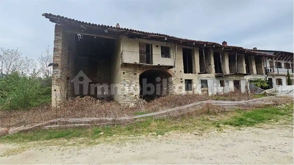 Rustico - Casale in vendita a Cumiana