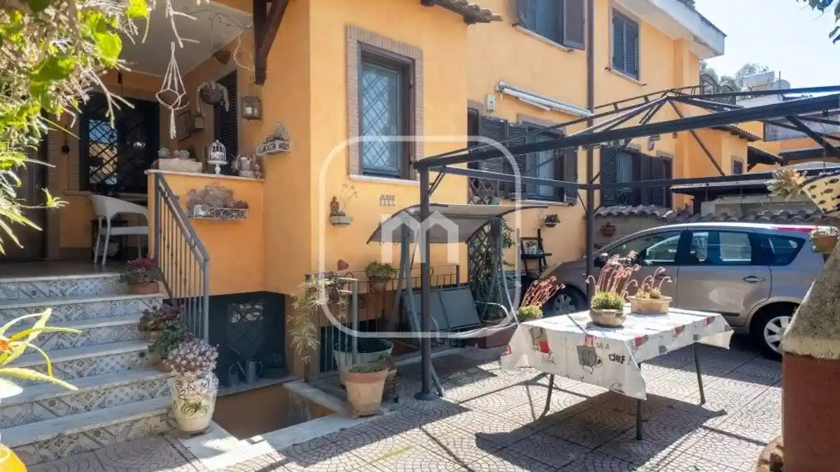 Villetta a schiera in vendita a Roma