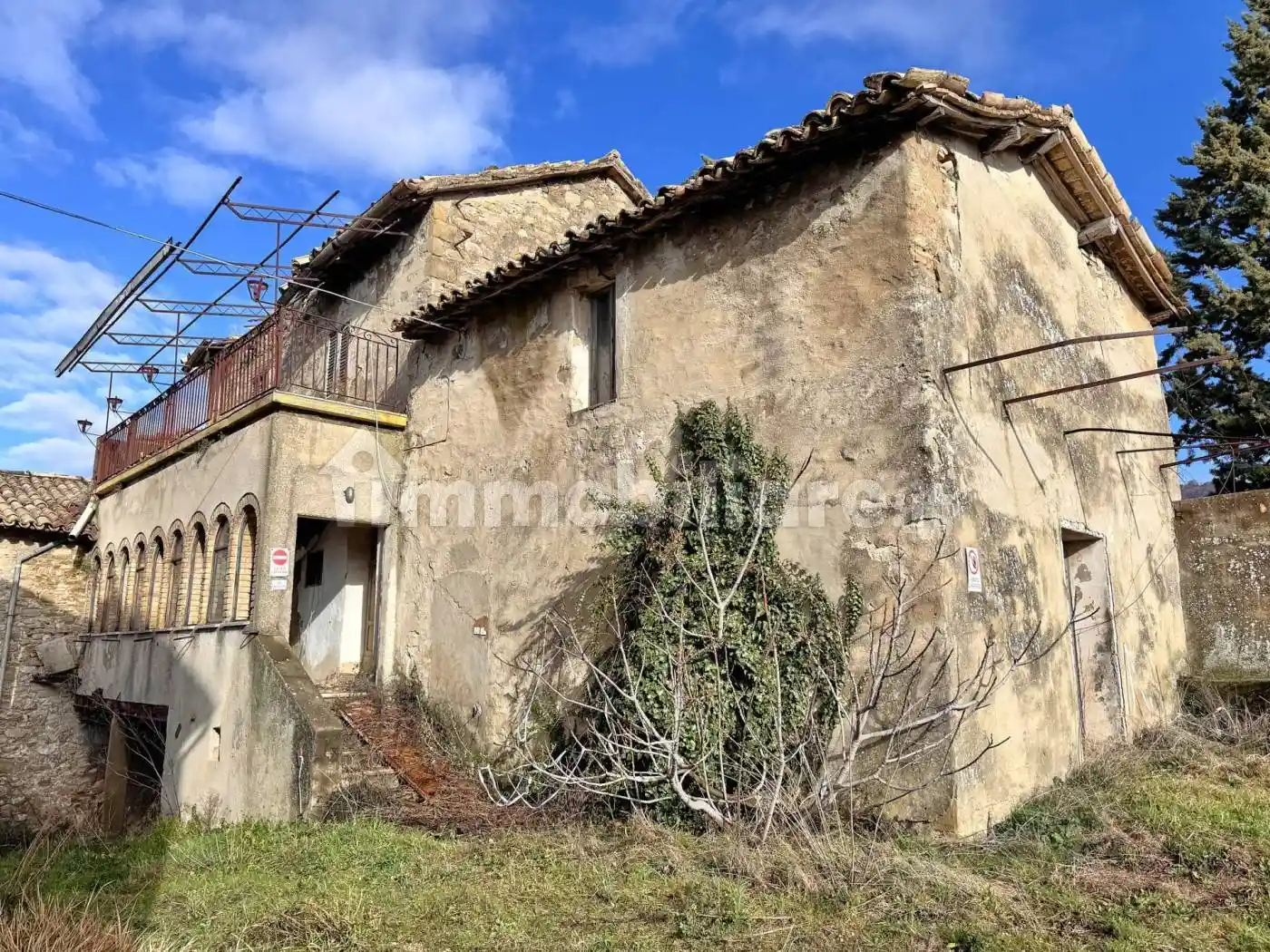 Rustico - Casale in vendita a Assisi