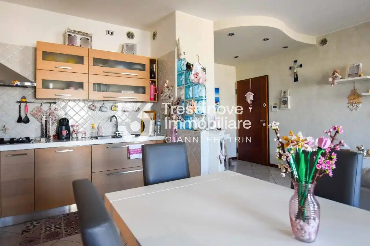 Appartamento in vendita a Paese