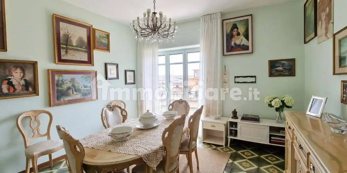 Appartamento in vendita a Napoli