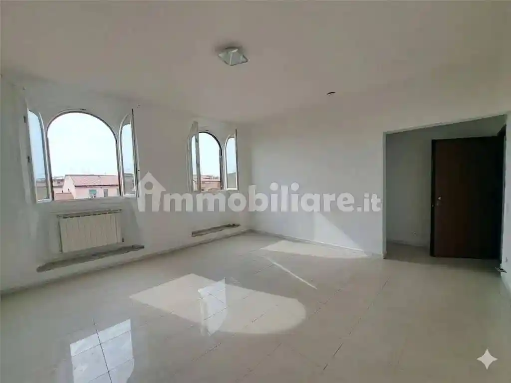 Appartamento in vendita a Livorno