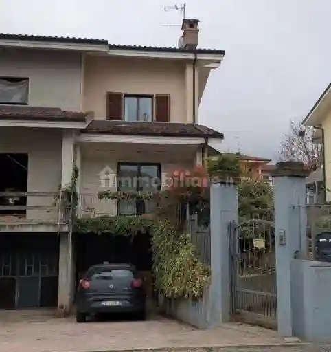 Villetta a schiera - foto 2
