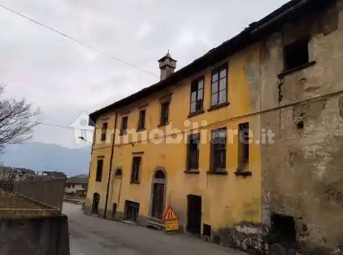 Casa indipendente in vendita a Teglio