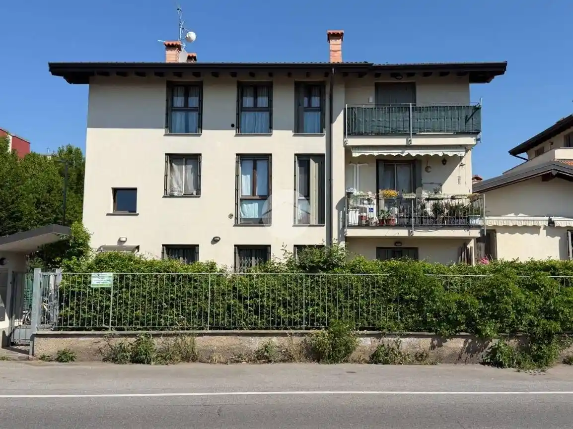 Appartamento in vendita a Pessano con Bornago