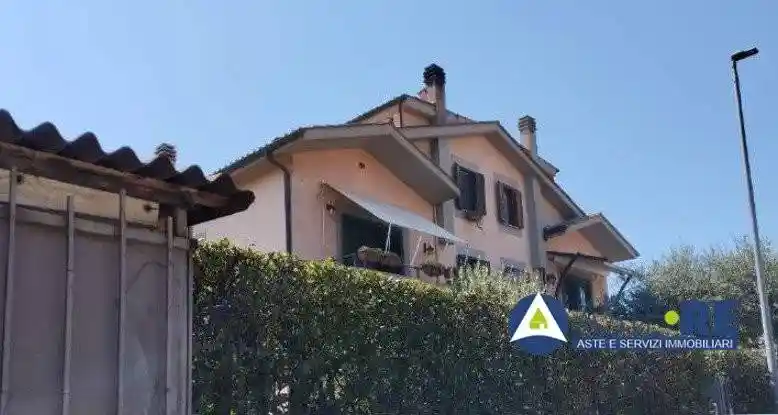 Appartamento in vendita a Ronciglione