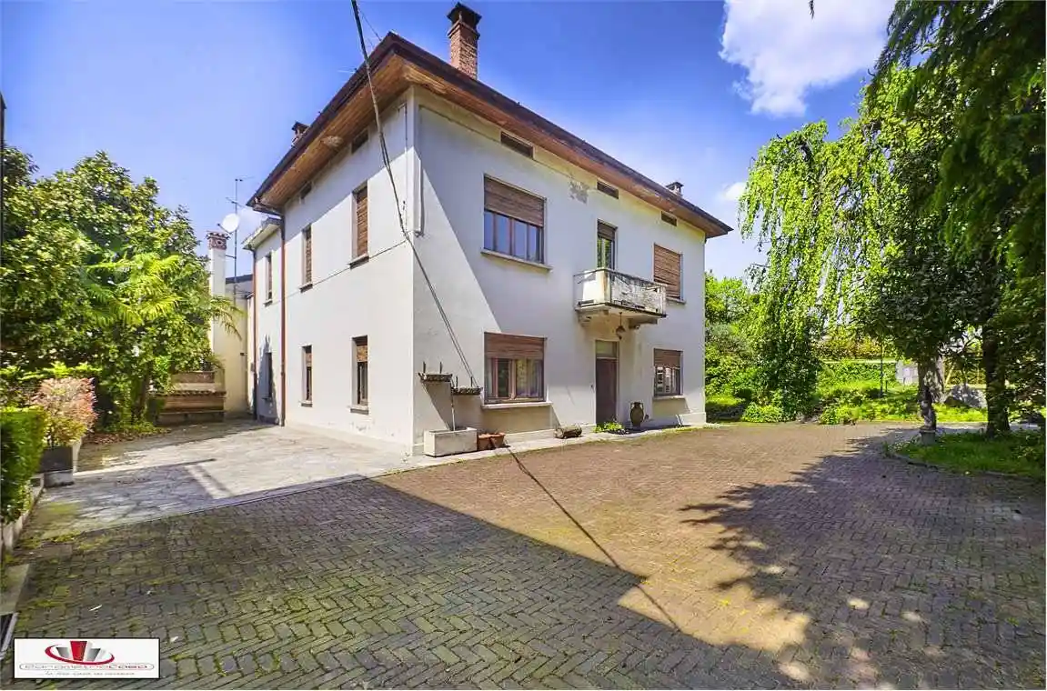 Appartamento in vendita a Villa Guardia