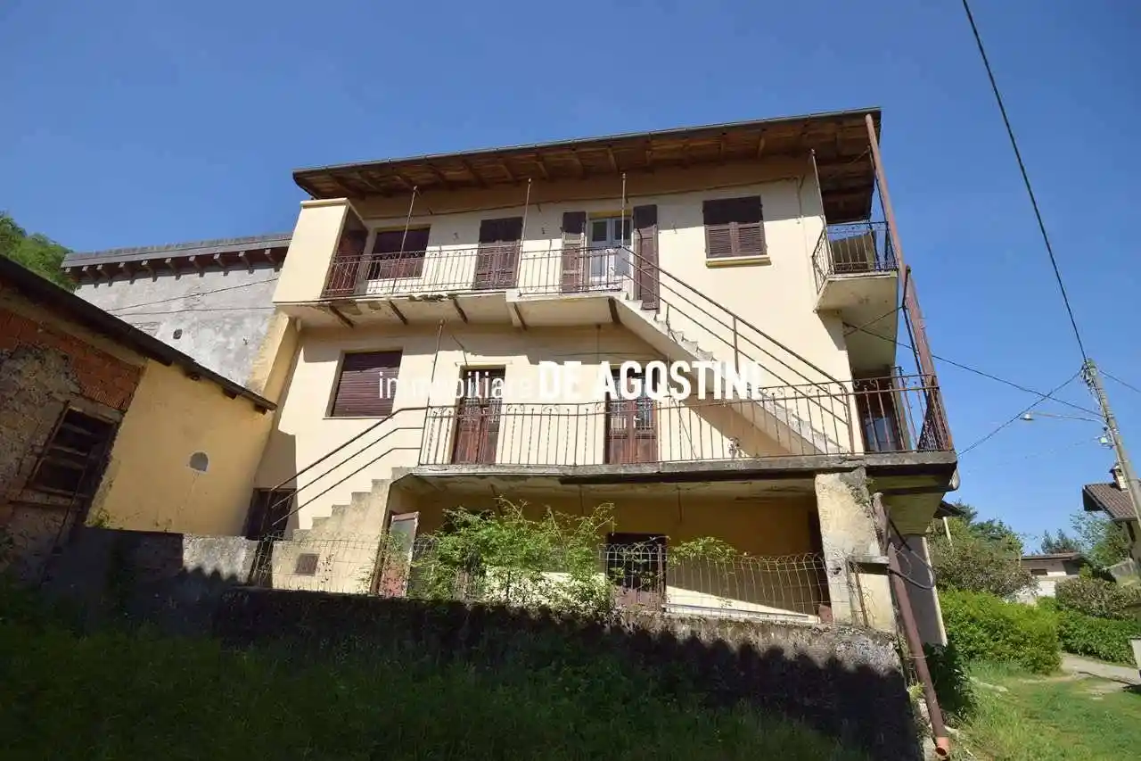 Rustico - Casale in vendita a Arona