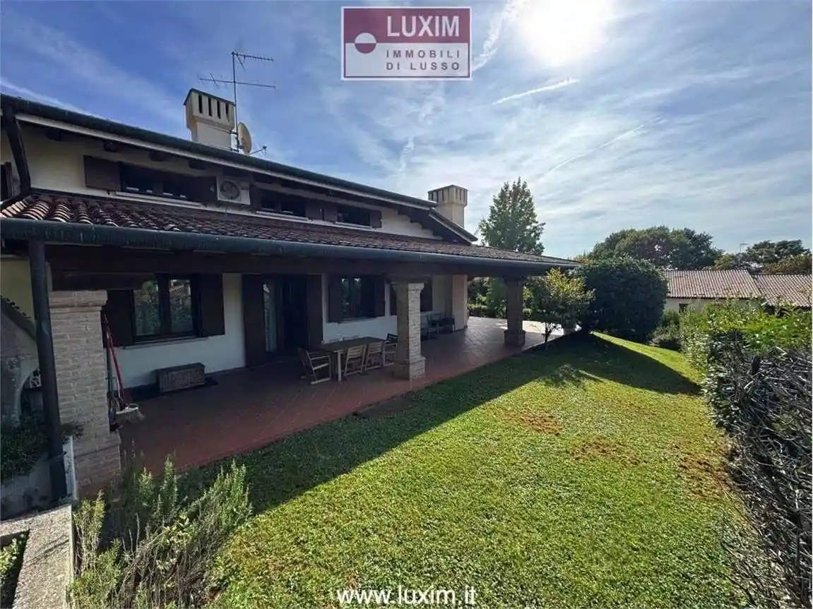 Villa in vendita a Montebelluna