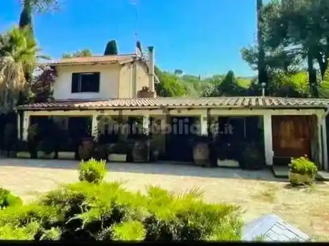 Villa in vendita a Scarlino